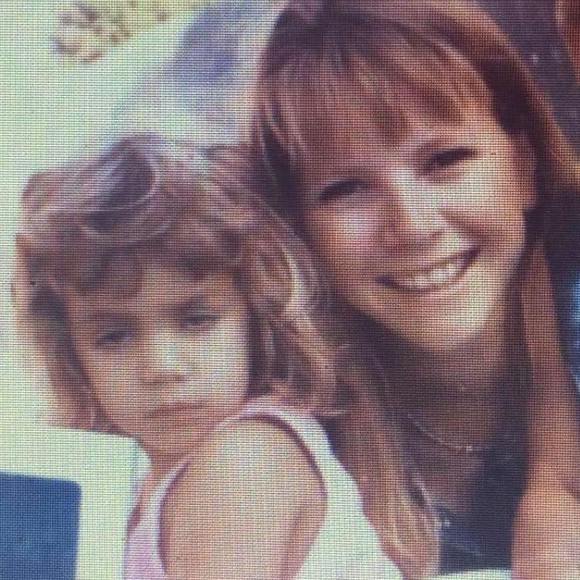 Meet your Posher, Sarah - Picture 1 of 1